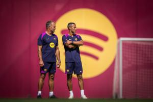 开云注册-重返巴萨！官方：蒂亚戈加入巴萨一线队教练组，担任弗里克助教